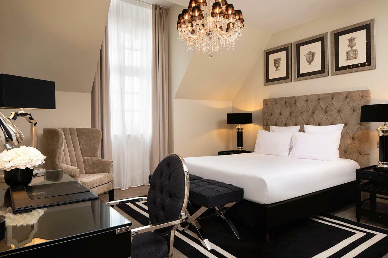 Royal Hainaut Spa & Resort Hotel ヴァランシエンヌ エクステリア 写真