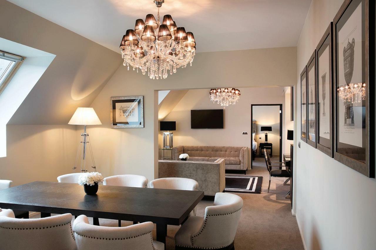 Royal Hainaut Spa & Resort Hotel ヴァランシエンヌ エクステリア 写真