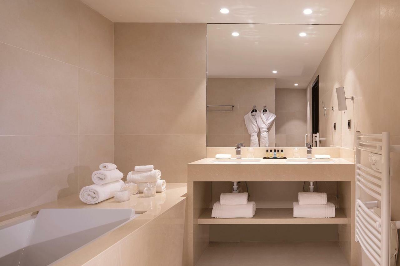 Royal Hainaut Spa & Resort Hotel ヴァランシエンヌ エクステリア 写真